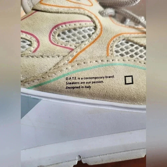 D.A.T.E. FUGA a Contemporary Brand Designed in Italy Colorblock Sneakers(6.5) - Picture 10 of 13